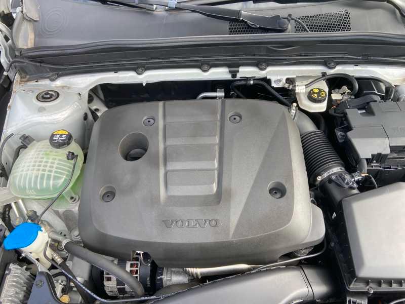 VOLVO XC40 2.0 d3 MoMenT. AuTo
