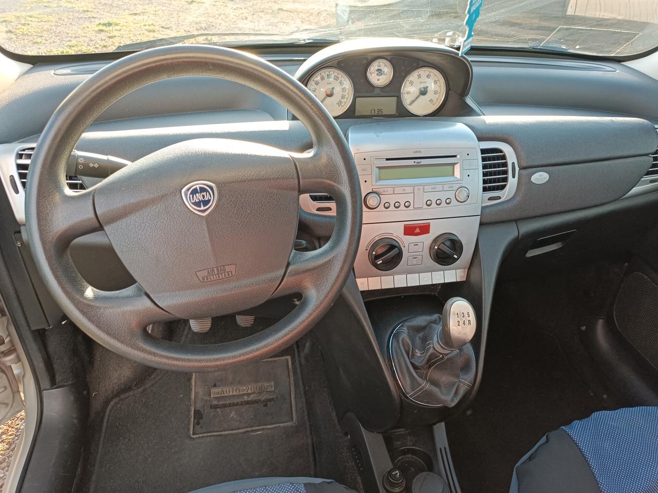 Lancia Ypsilon 1.2 Argento