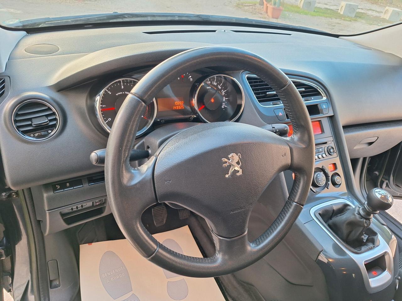 Peugeot 5008 1.6 HDi 115CV 7 posti 2014