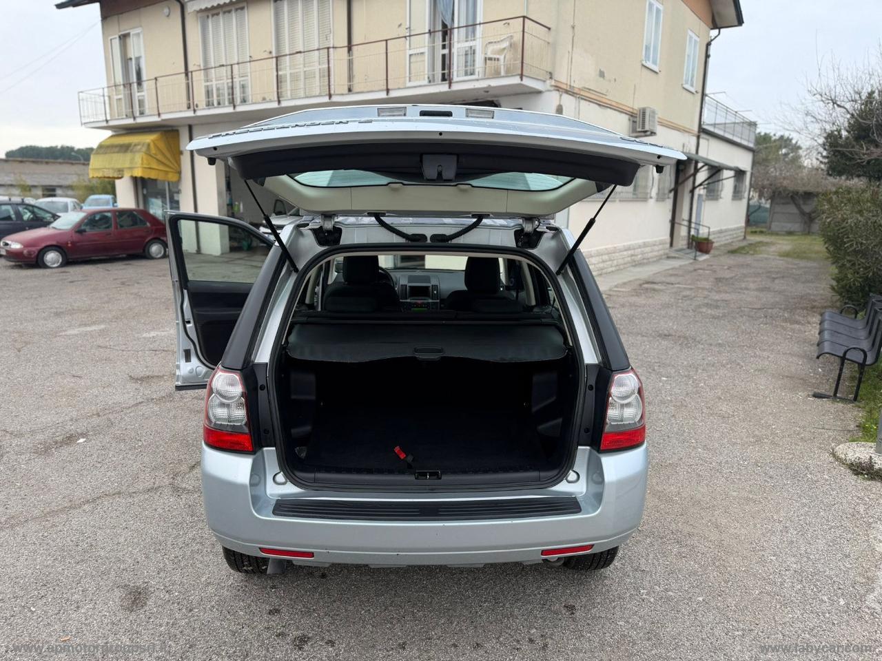 LAND ROVER Freelander 2.2 SD4 S.W. HSE