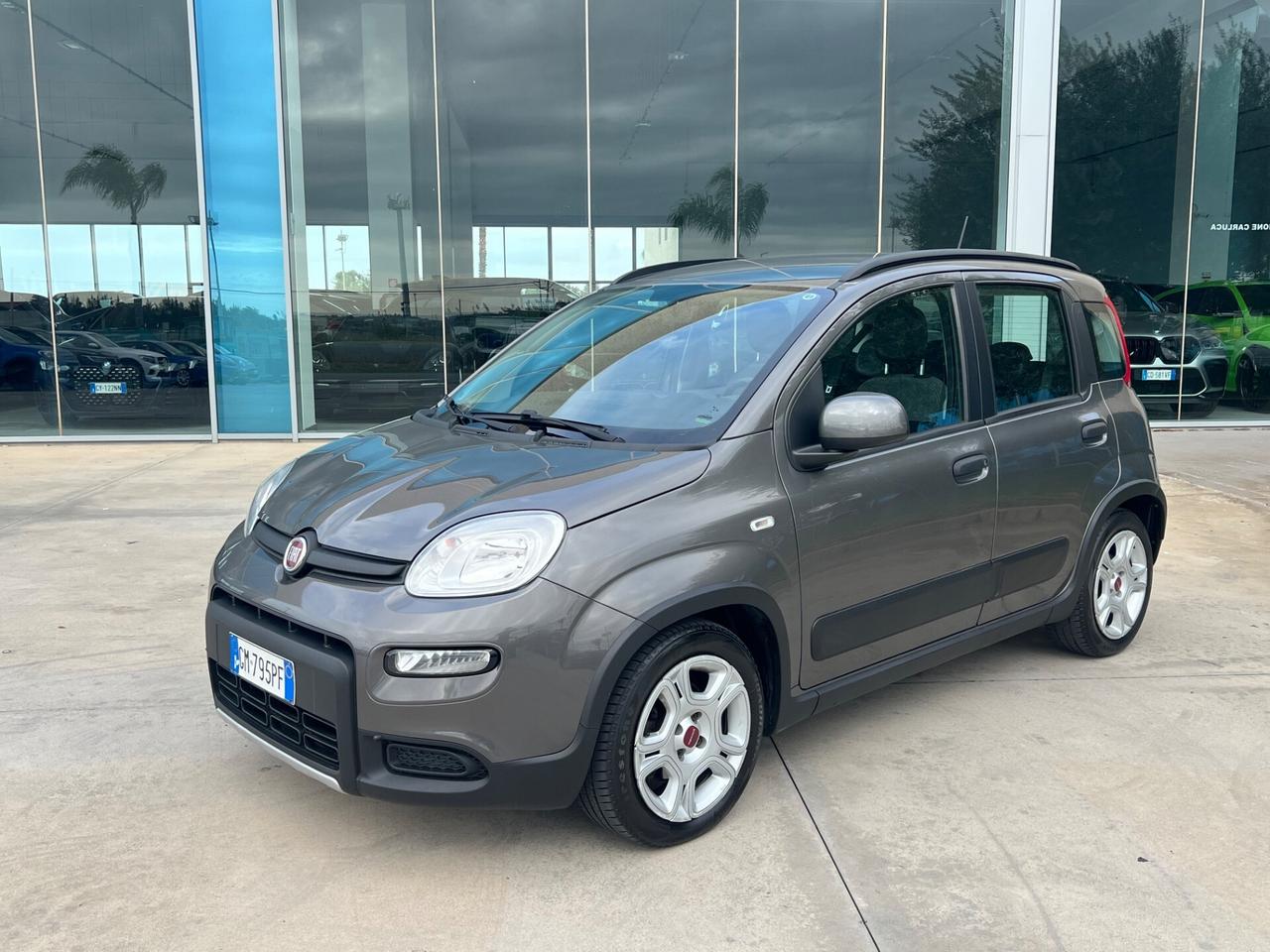 Fiat Panda 1.0 69CV firefly hybrid Garmin
