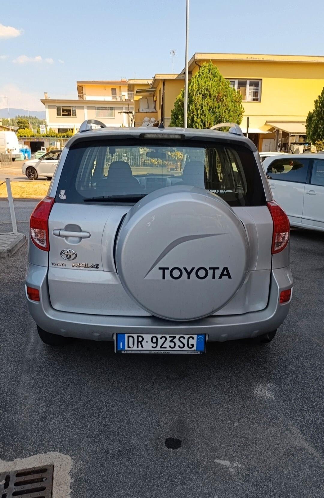 Toyota RAV 4 RAV4 2.2 D-4D 136 CV Sol