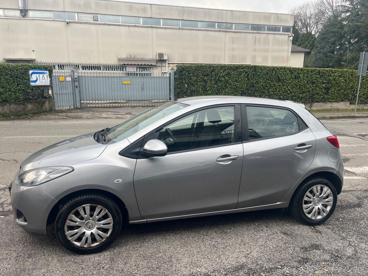 Mazda 2 Mazda2 1.3 16V 75CV 5p. Easy