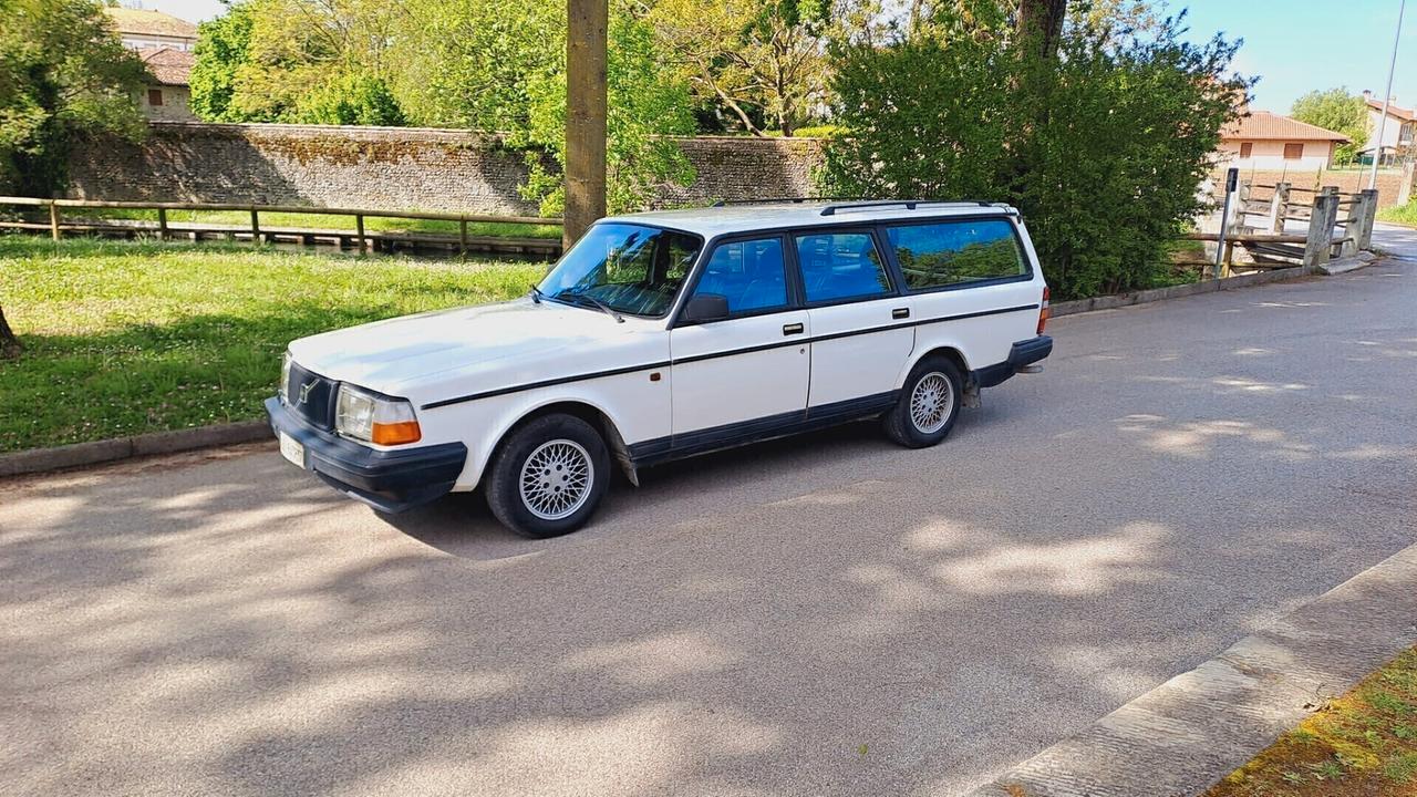 Volvo 240 Clima ben tenuta solo 150.000 KM!!