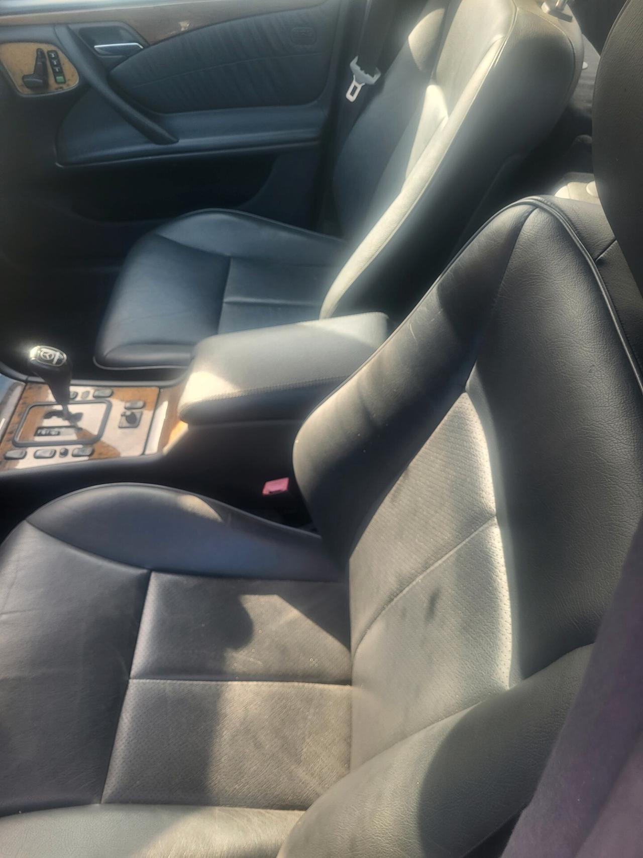 Mercedes-benz E 320 4 matic