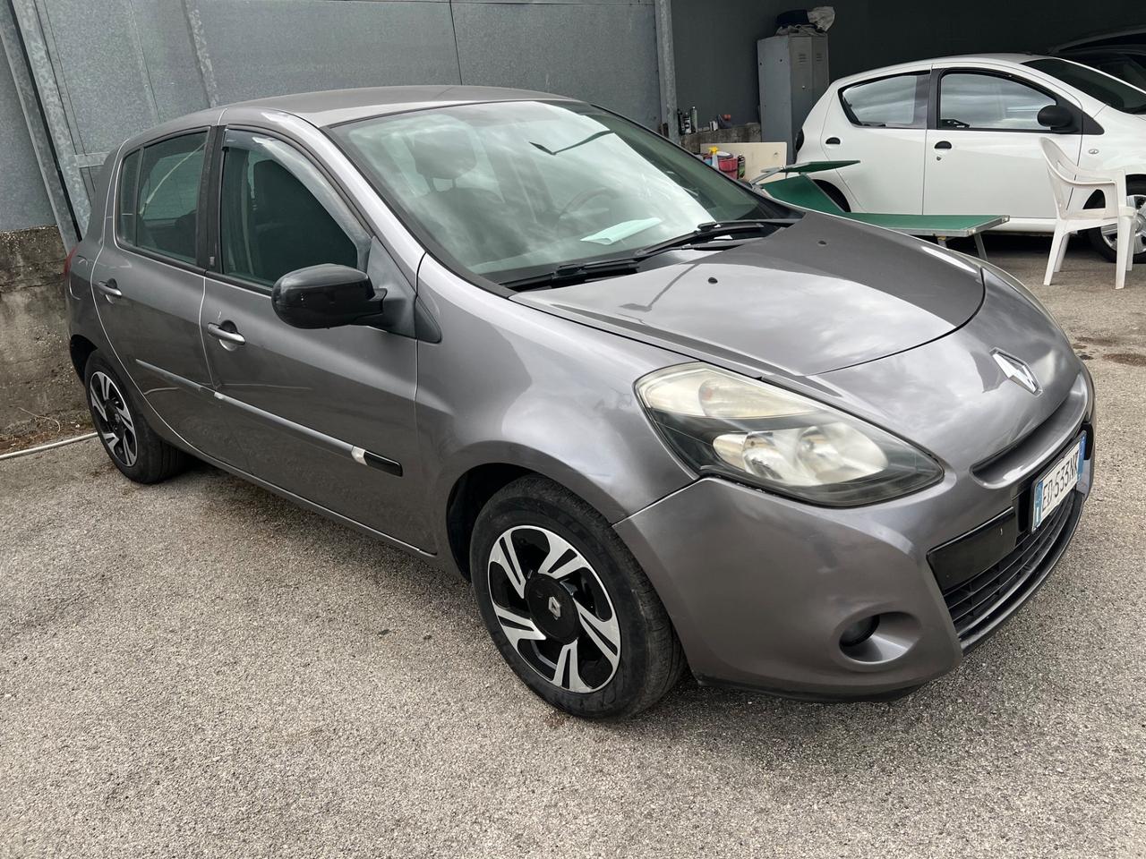 Renault Clio 1.5 dCi 75CV 20 Th anniversary 2011