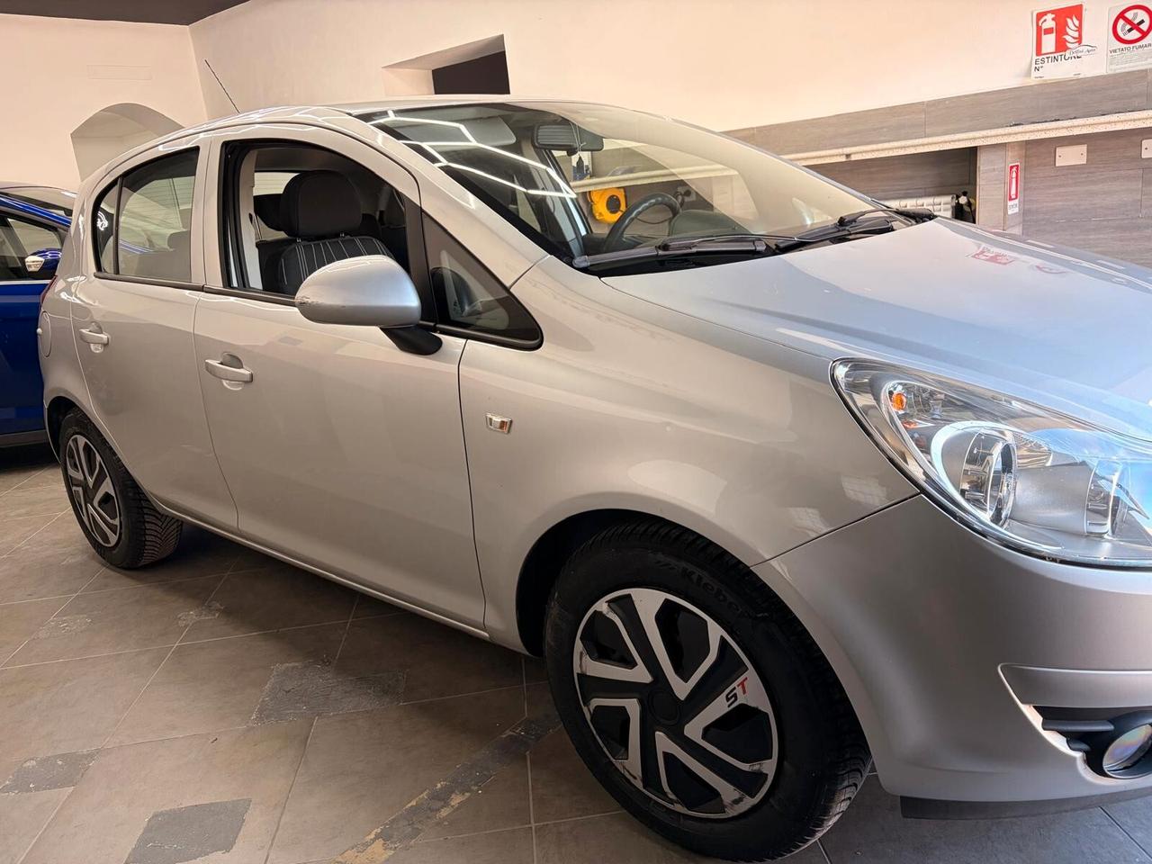 Opel Corsa 1.0 12V 5 porte Enjoy