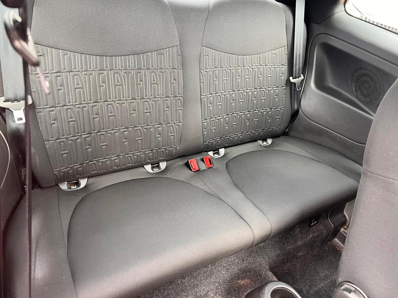 Fiat 500 1.0 Hybrid Red