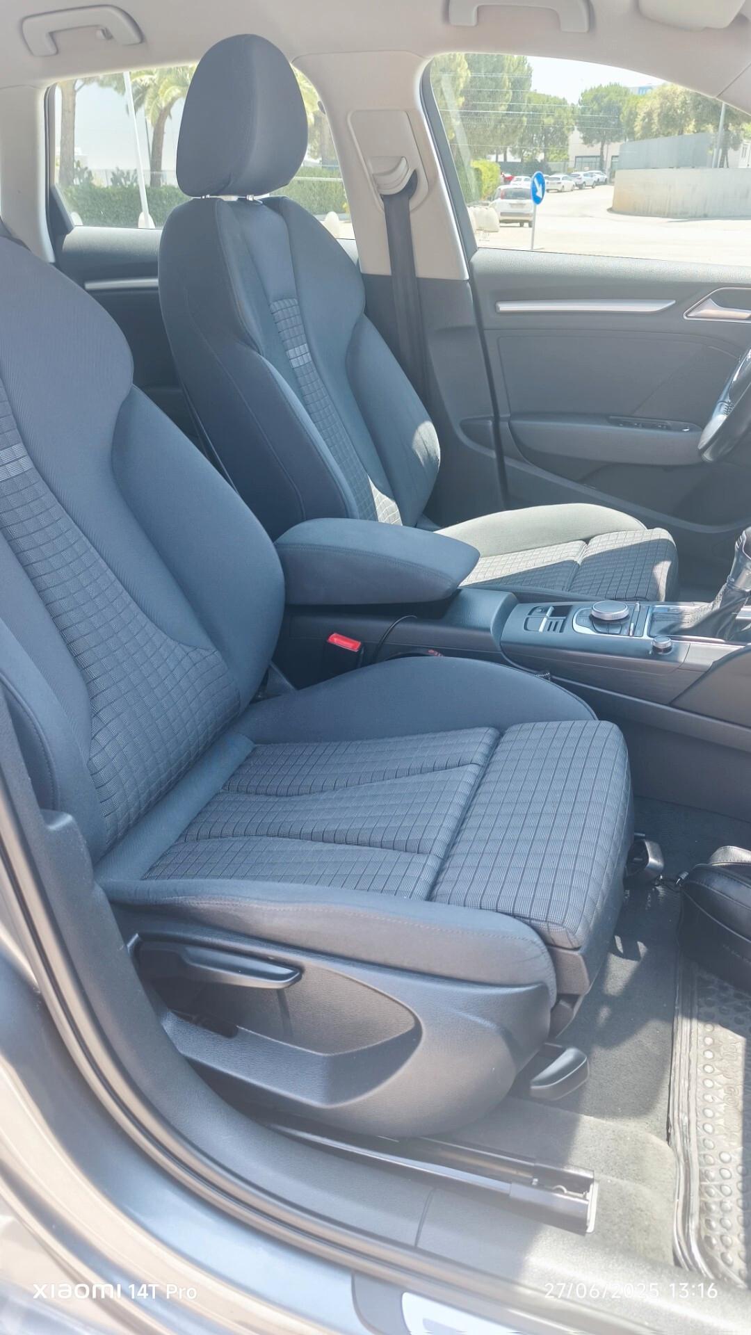 Audi A3 SPB 1.6 TDI 105CV S-TRONIC ATTRACTION 2014
