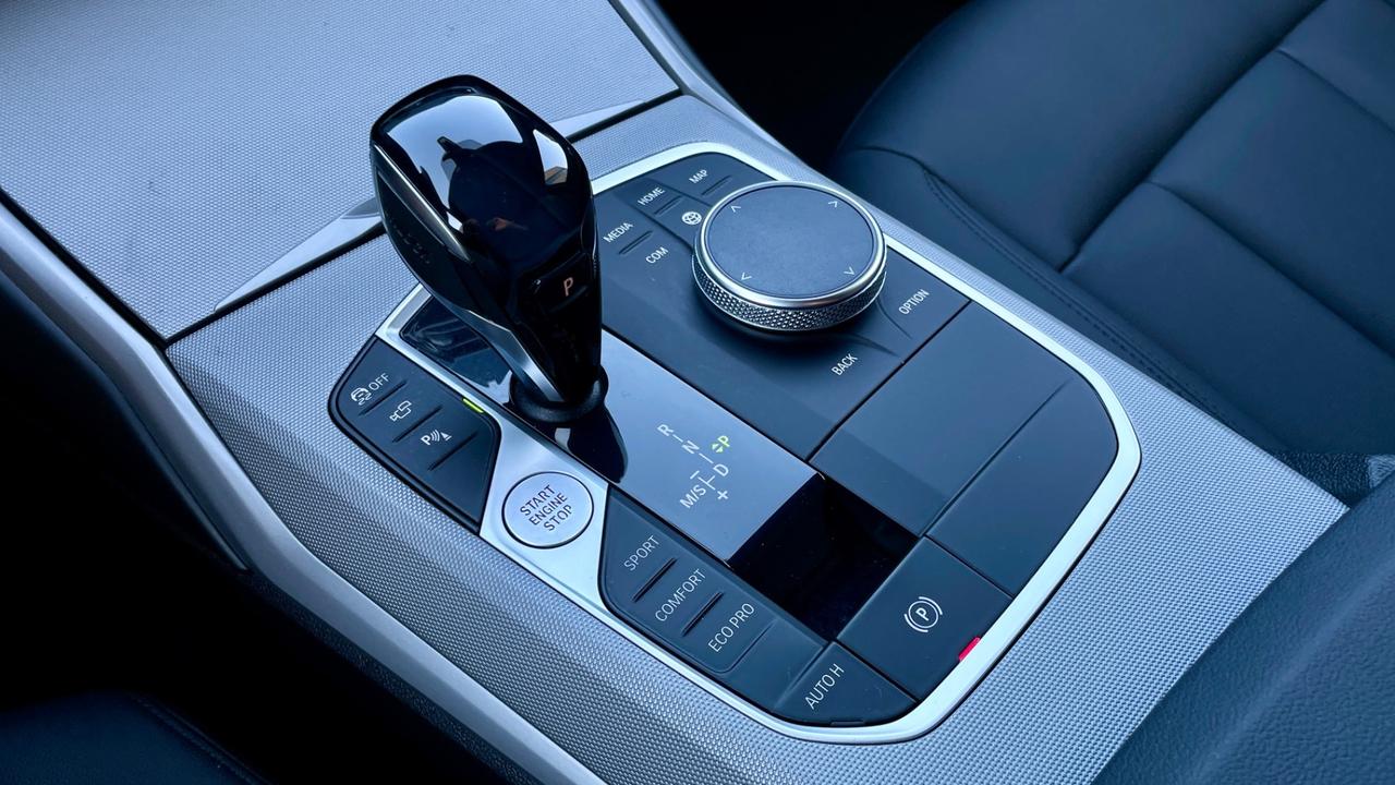 BMW 320D 2.0 48V BUSINESS ADVANTAGE X-DRIVE 190CV - FULL LED, PELLE, VIRTUAL COCKPIT, TELECAMERE 360