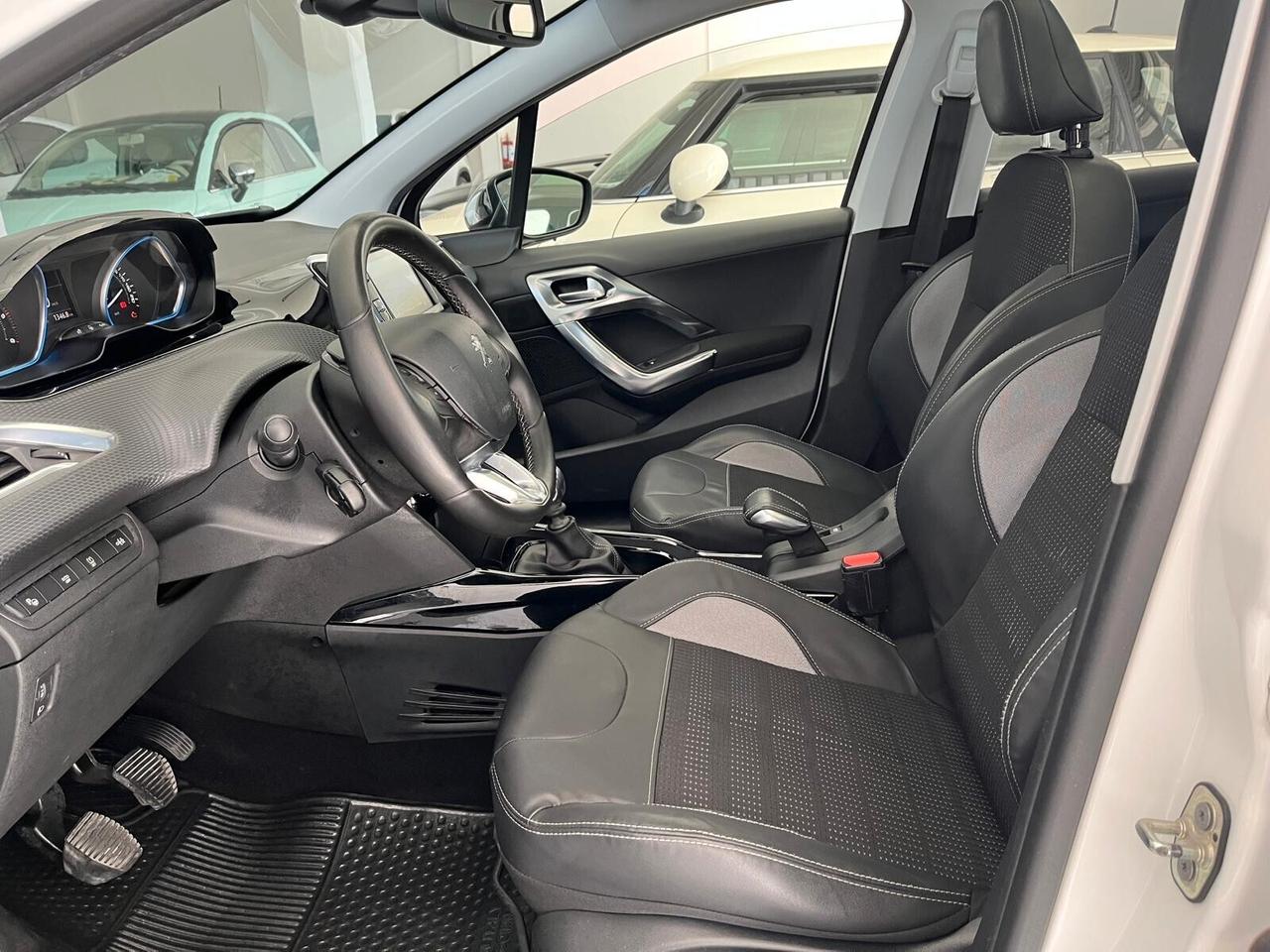 Peugeot 2008 BlueHDi 120 S&S Féline