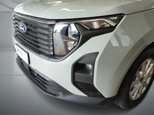 FORD Tourneo Courier 1.0 EcoBoost Titanium