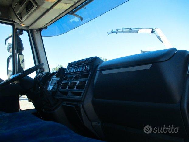 Iveco EUROCARGO 75/18 E5 FURGONE 6M+PEDANA CARICAT