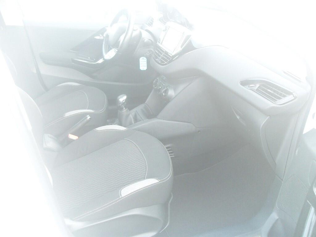 Peugeot 208 BlueHDi 75 5 porte Allure - 2015