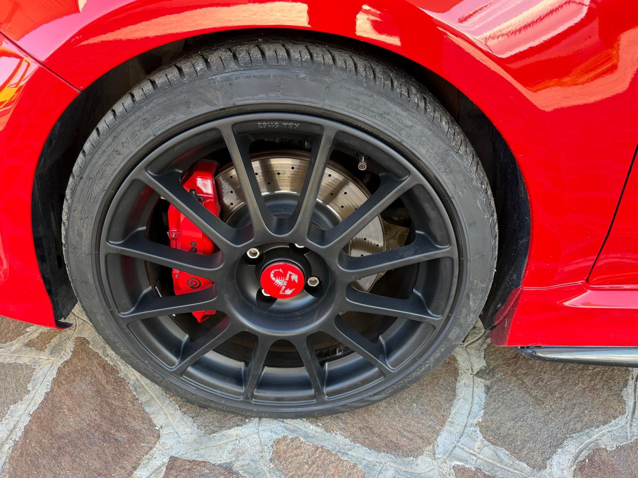 Abarth 595 C 1.4 Turbo T-Jet 180 CV Competizione