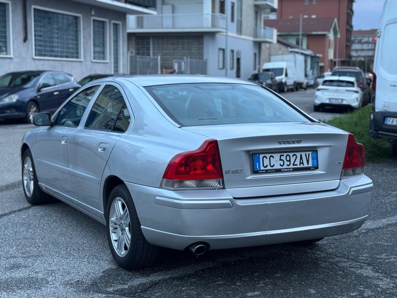 Volvo S60 2.4 D5 20V (185CV) cat Summum