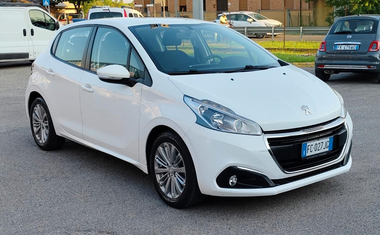 Peugeot 208 PureTech 82 5 porte Access