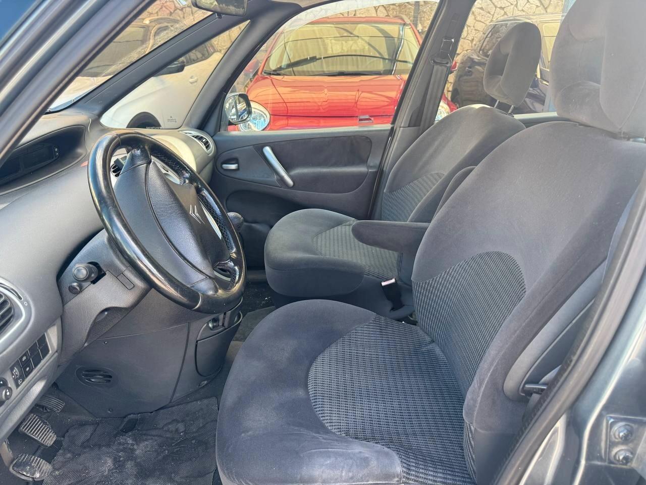 Citroen C4 2008 1.6 HDi 90CV Elegance