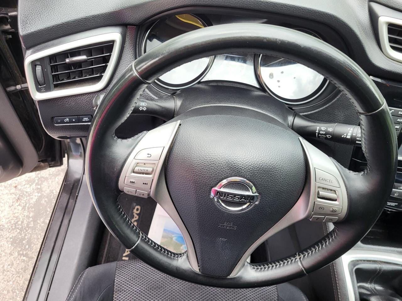 Nissan Qashqai 1,6 dCi-NAVI-TELECAMERA-3 REVISIONI