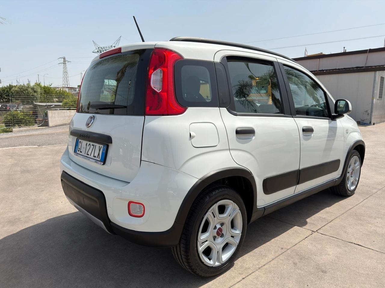 Fiat Panda 1.2 69cv 2022 GPL di Serie