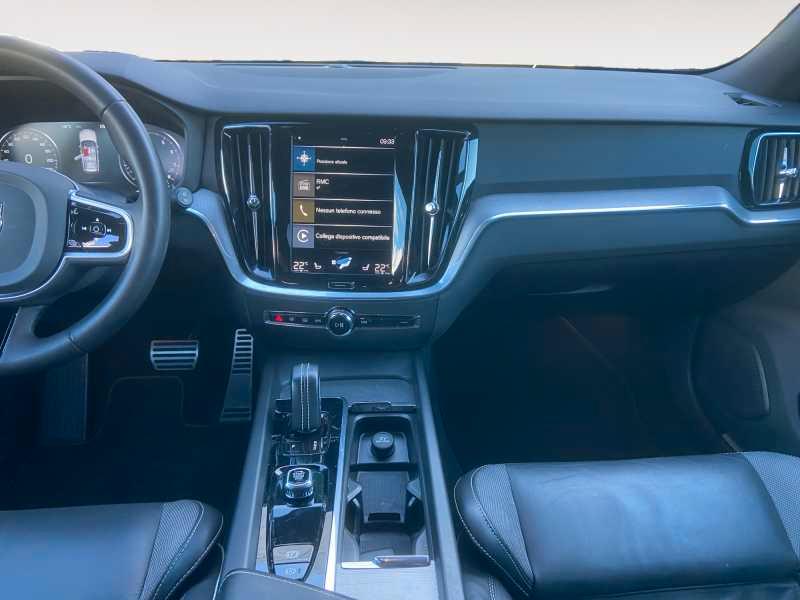 VOLVO V60 2.0 b3 R-DeSiGn AuTo