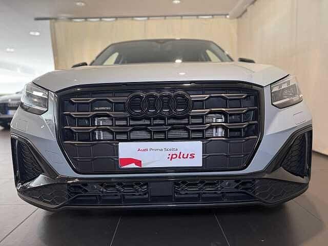 Audi Q2 35 TDI quattro S tronic Identity Black