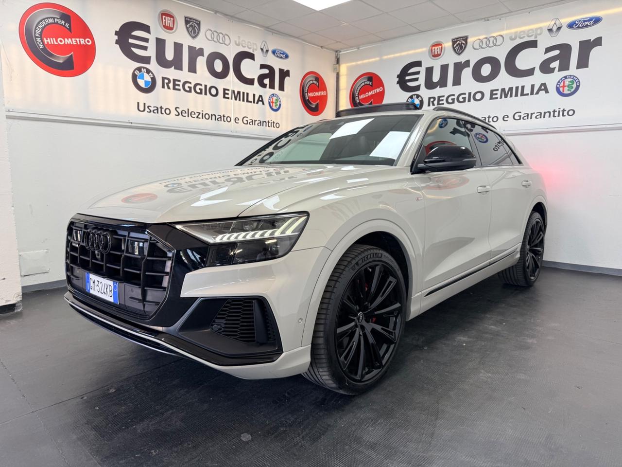 Audi Q8 55 3.0 TFSI 340cv Mhev quattro tiptronic Sline Plus 03/2023 UNICA