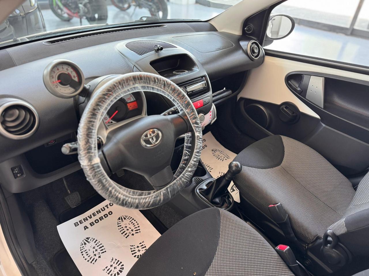 Toyota Aygo 1.0 12V VVT-i 5 porte Tobasco