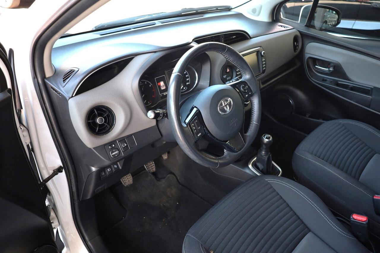 TOYOTA YARIS 1.0 5 PORTE ACTIVE neopatentati