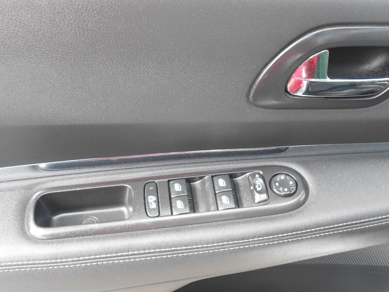 3008(my'16)1.6HDI(STRAFULL-TETTO-NAVI-C.A.-F1)E5B