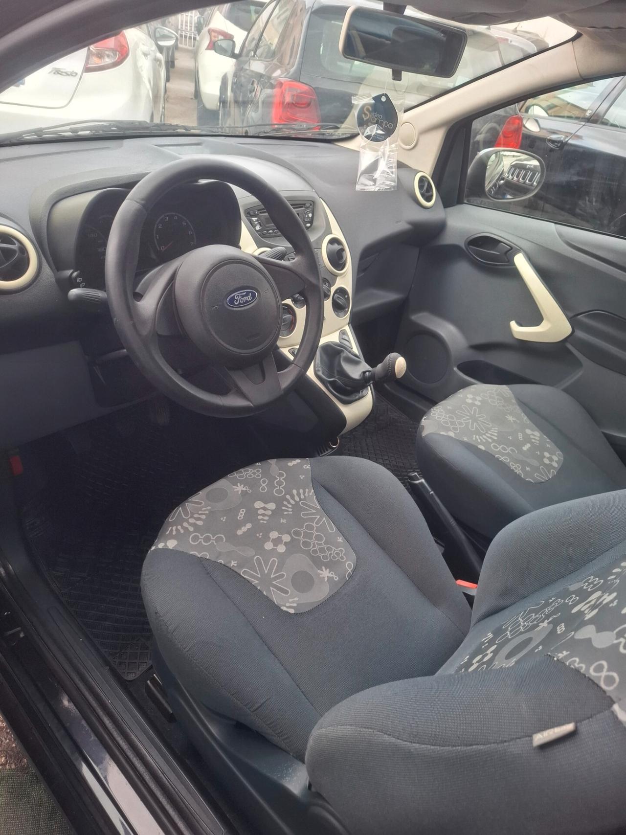 Ford Ka 1.2 8V 69CV Titanium