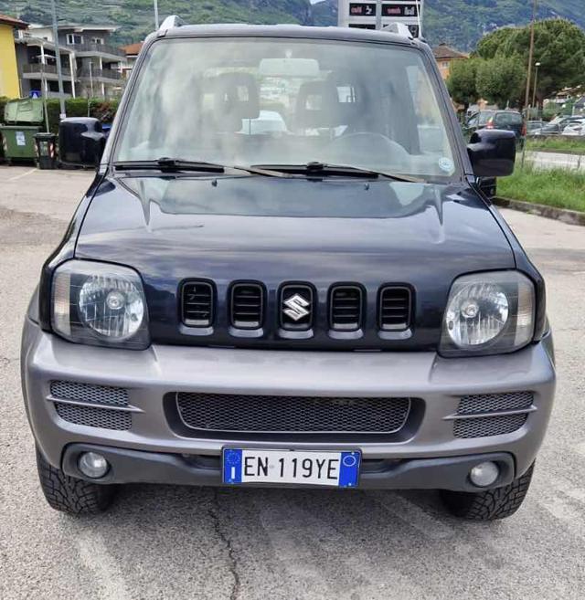 SUZUKI Jimny 1.3i 16V cat 4WD JLX Più