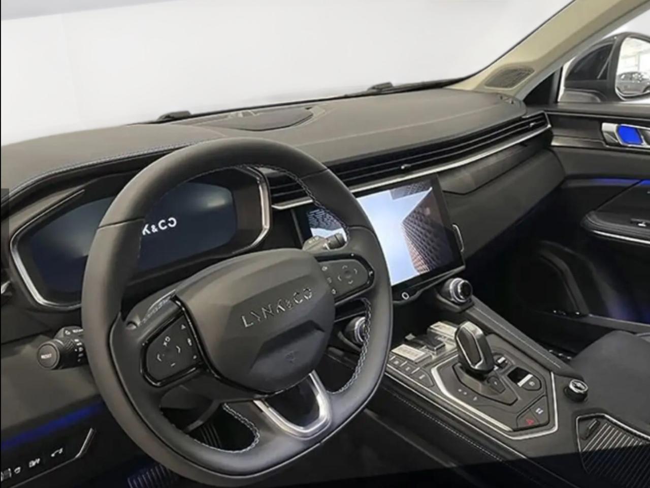 Lynk&co 01 HEV Suv Perfetta