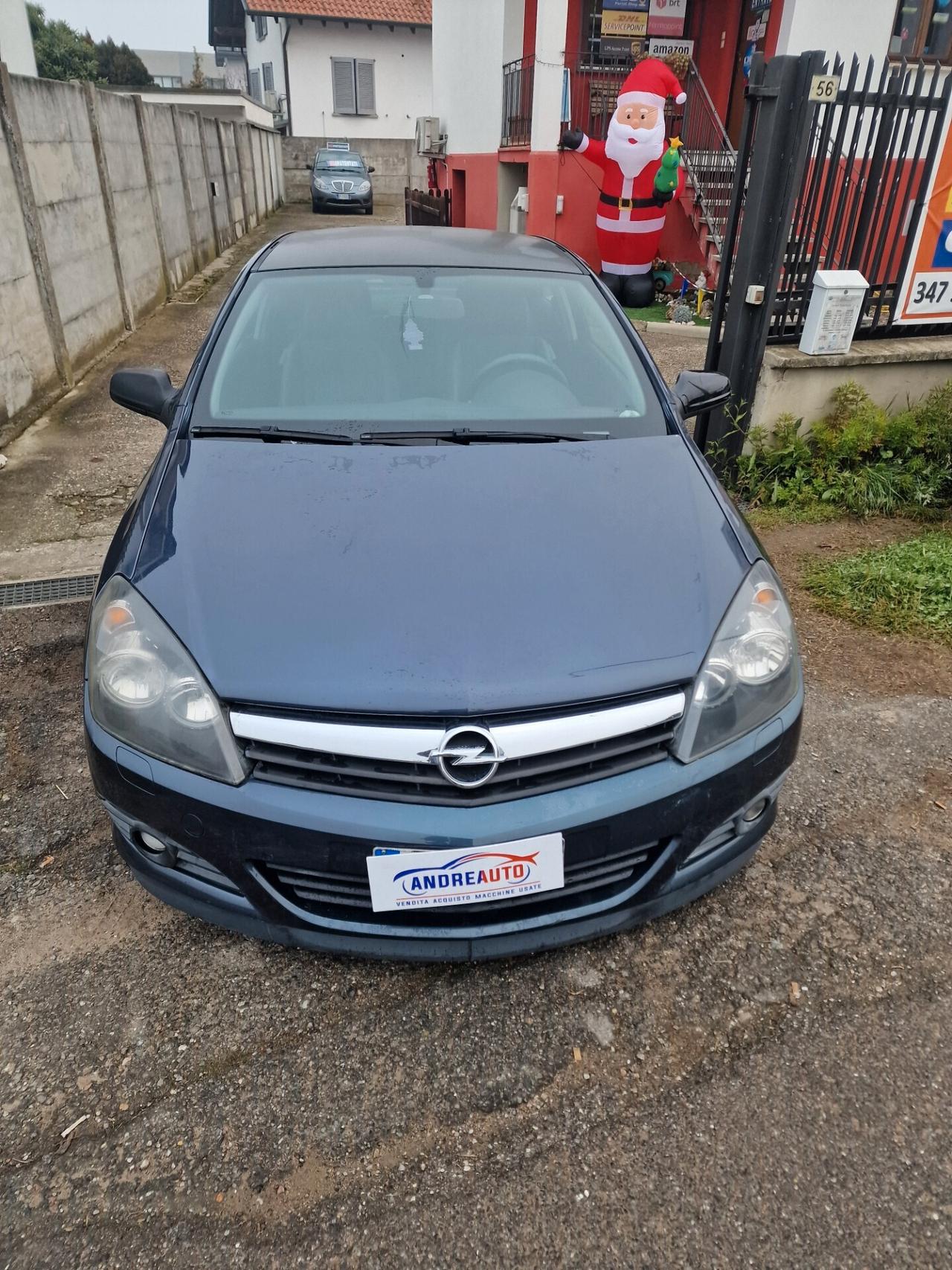 Opel Astra GTC 1.9 CDTI 120CV 3 porte Cosmo