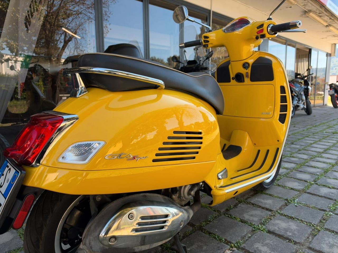 Piaggio Vespa 300 GTS SUPER E5