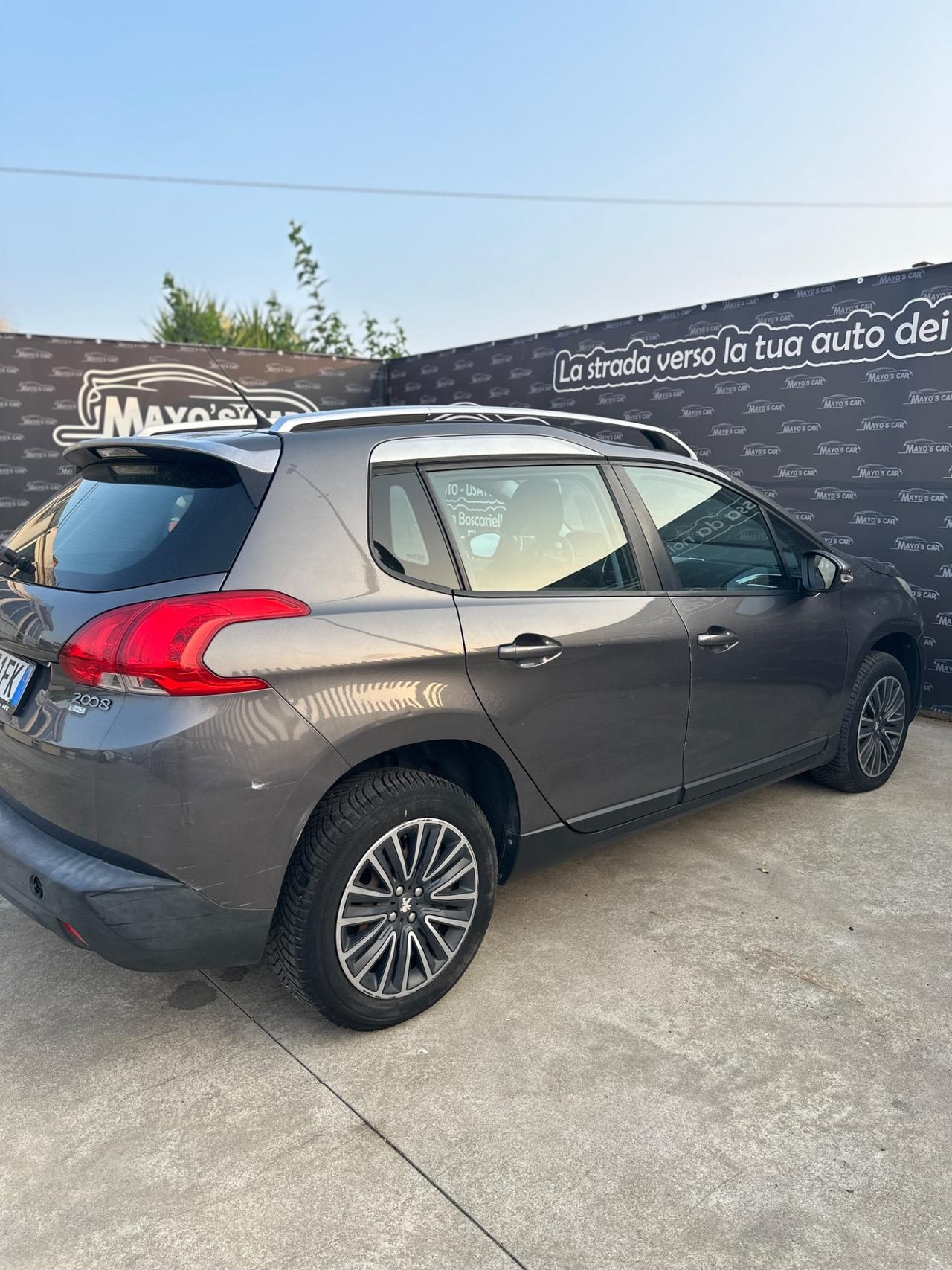 PEUGEOT 2008(anno 2015)