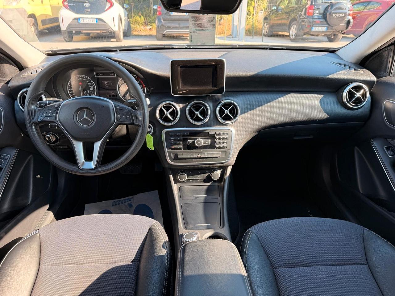 Mercedes-benz A 180 160 CDI Automatic Dark Night Edition