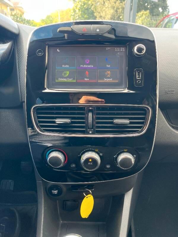 Renault Clio 1.2 16v Duel 75cv