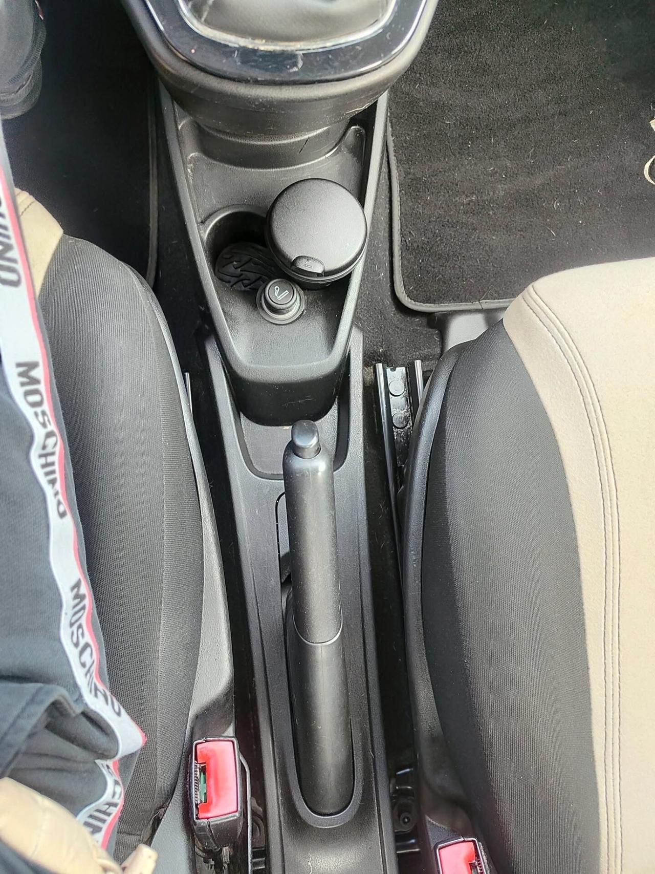 Lancia Ypsilon 1.2 69 CV 5 porte S&S Gold