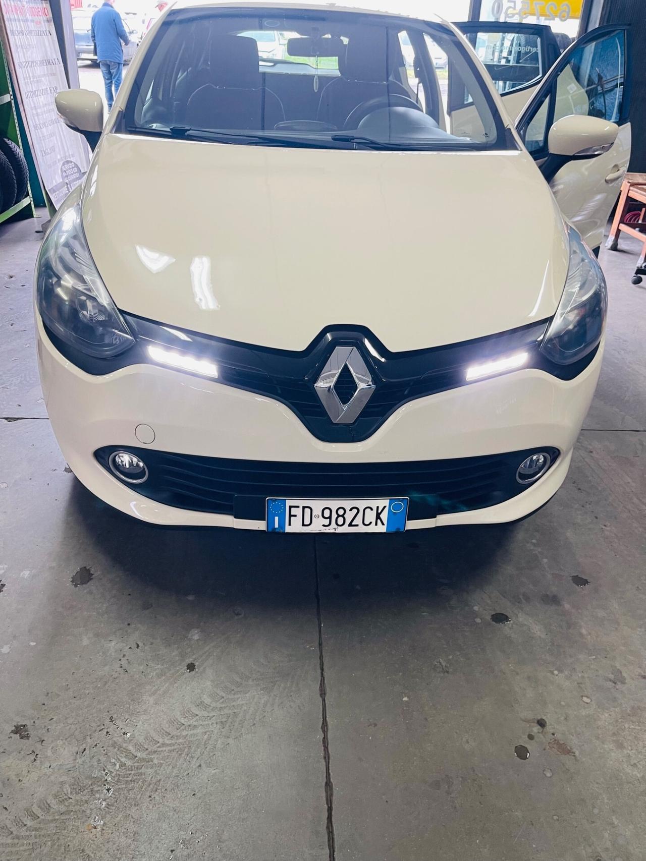 Renault Clio 1.2 75CV 5 porte Life