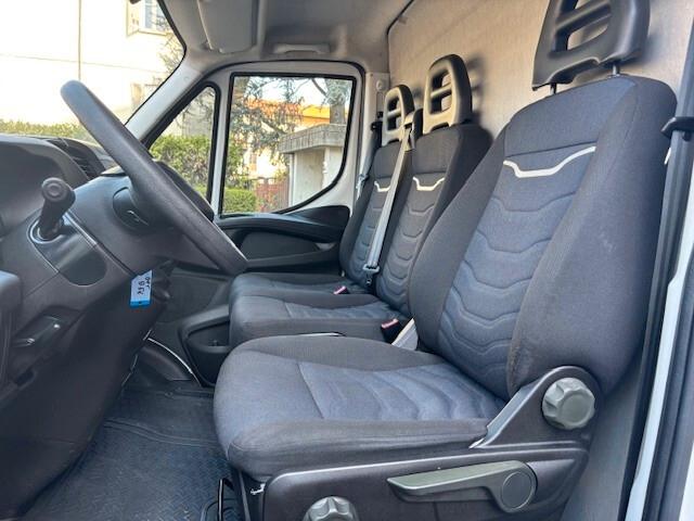 IVECO DAILY 35 S12 L2 H2 (SOLO 37.000 km)