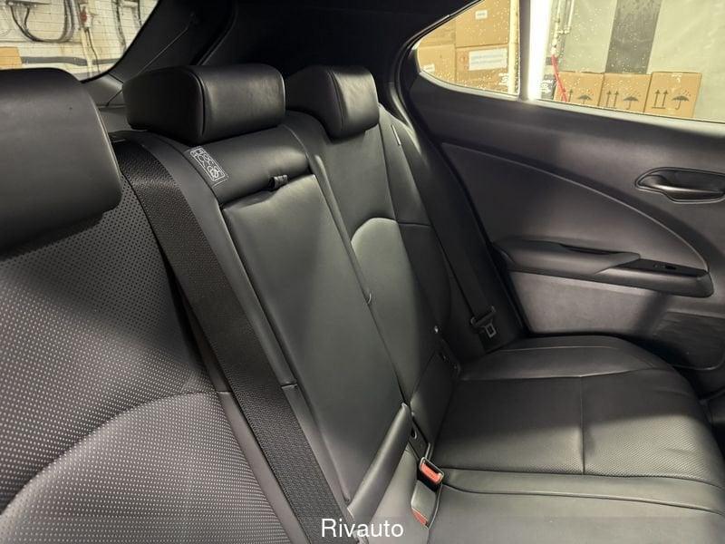 Lexus UX UX Hybrid 4WD F Sport