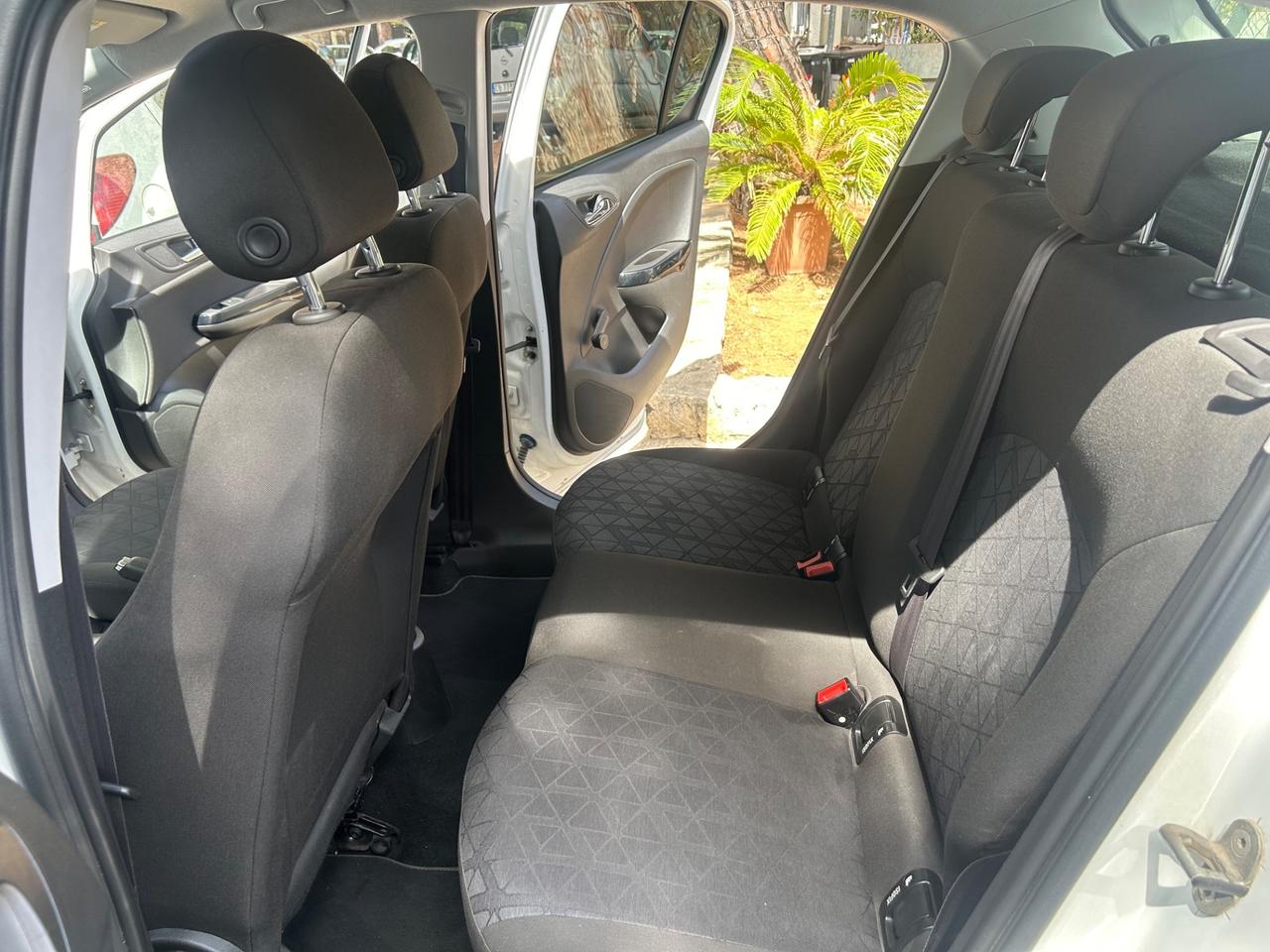 Opel Corsa 1.4 90CV GPL Tech 5 porte 120 Anniversary