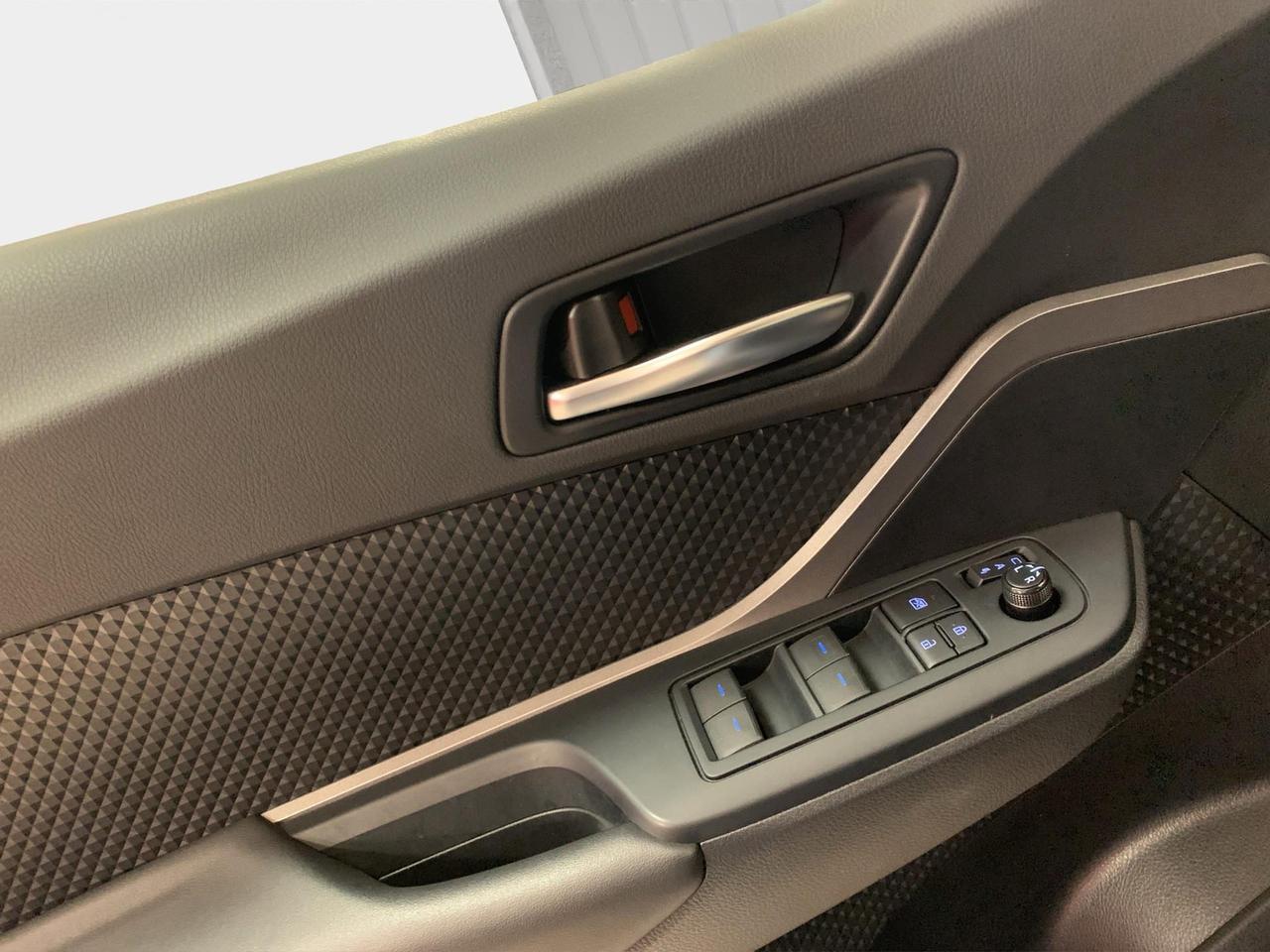 Toyota C-HR 1.8h Business e-cvt