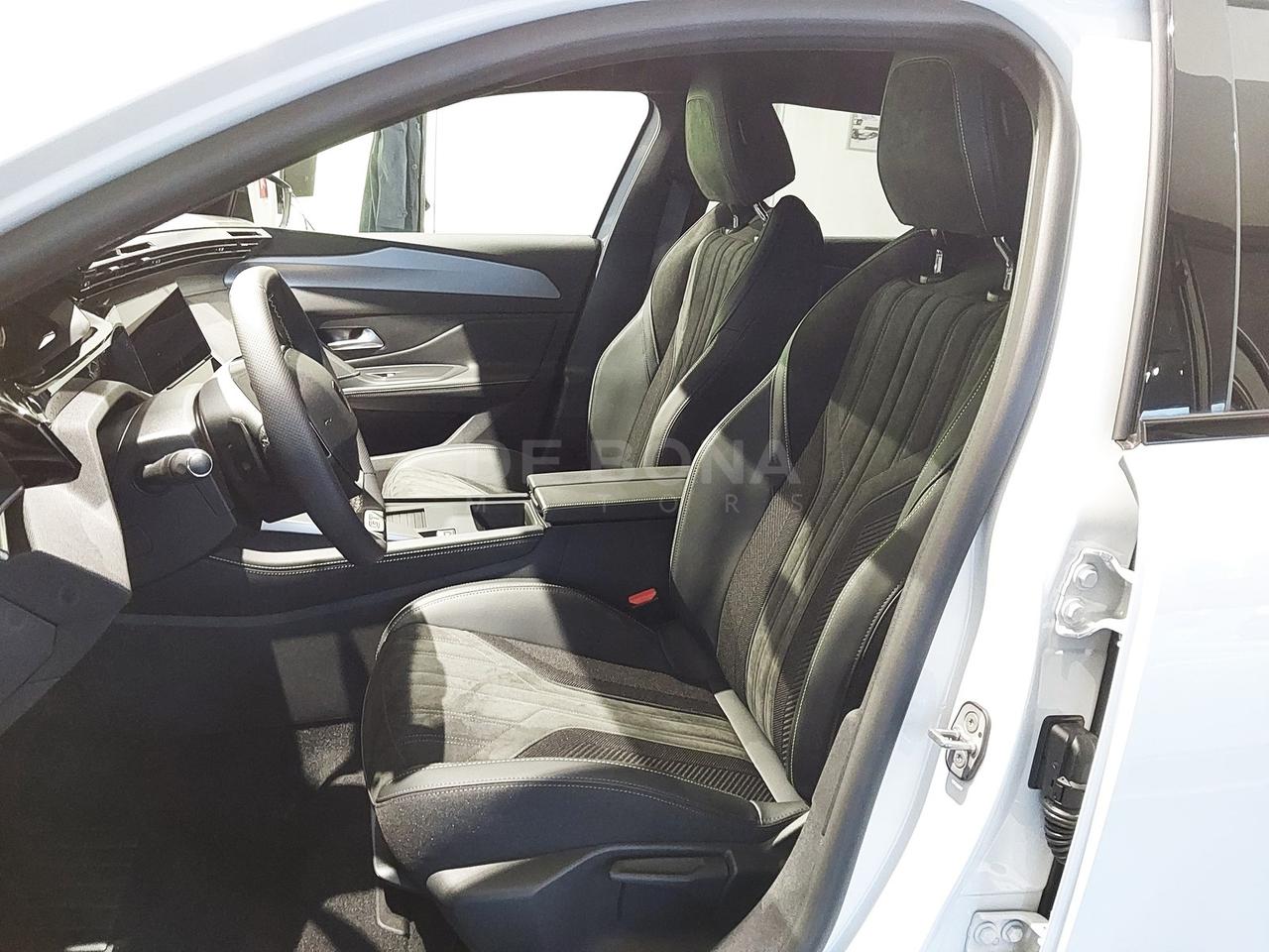 Peugeot 408 1.2 hybrid gt 136cv e-dsc6
