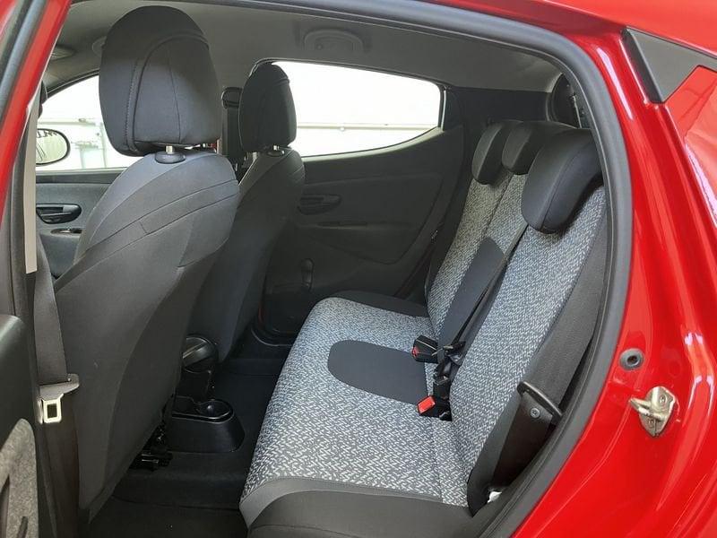 Lancia Ypsilon Ypsilon 1.0 firefly hybrid Gold s&s 70cv