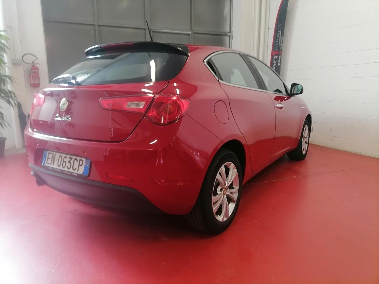 Alfa Romeo Giulietta 1.6 JTDm-2 105 CV Distinctive