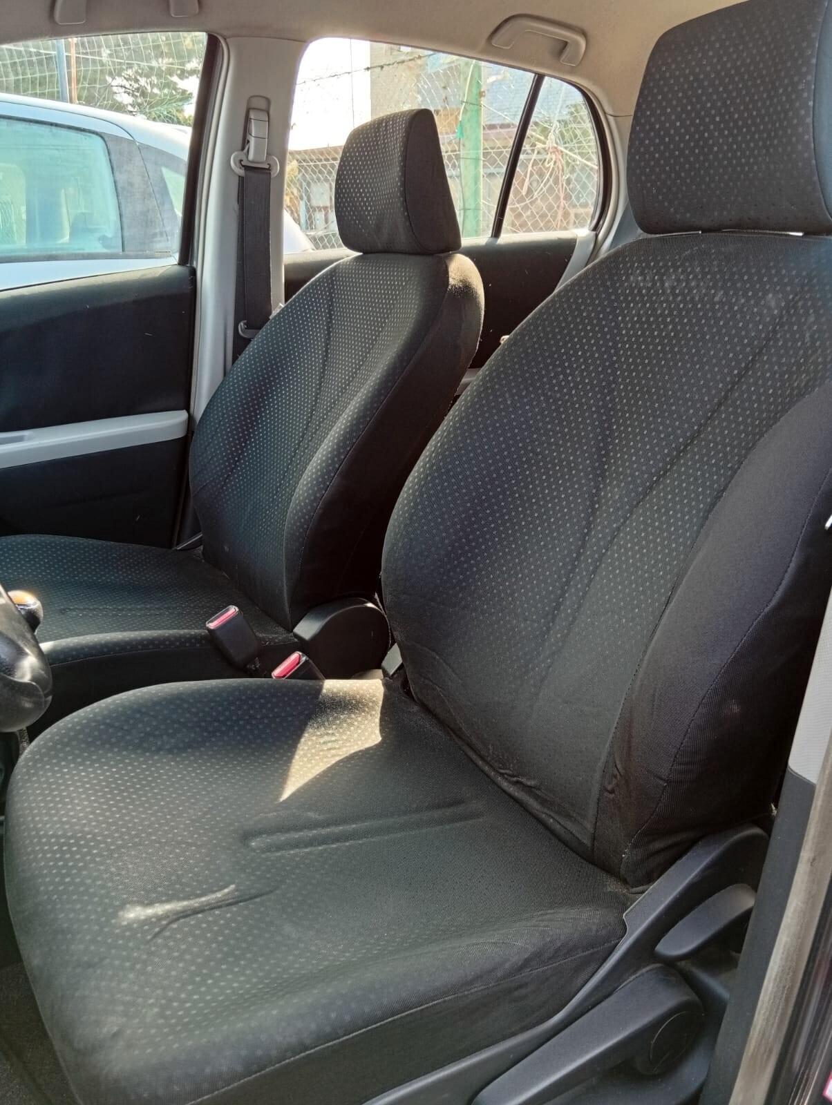 Toyota Yaris 1.4 D-4D DPF 5 porte Sol