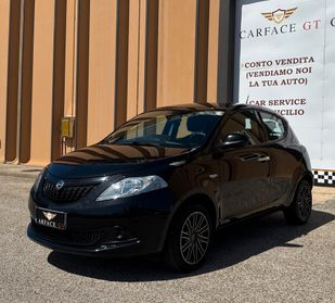 Lancia Ypsilon 1.0 Hybrid NEOPATENTATI - 2024