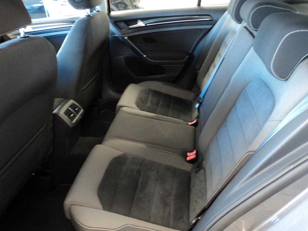 Volkswagen Golf 1.6 TDI 5p. 4MOTION Highline BlueMotion Technology